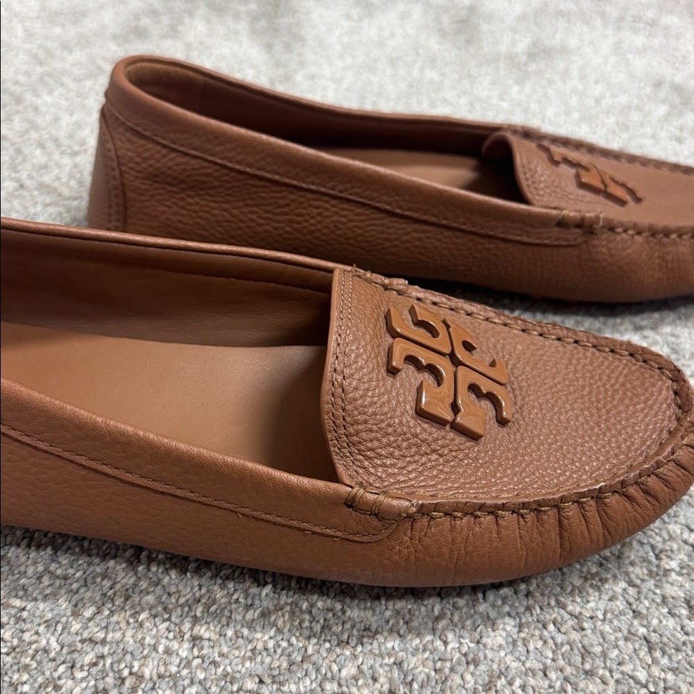 Tory Burch Tan Lowell 2 Driver Loafers for Women - Picture 2 of 6
